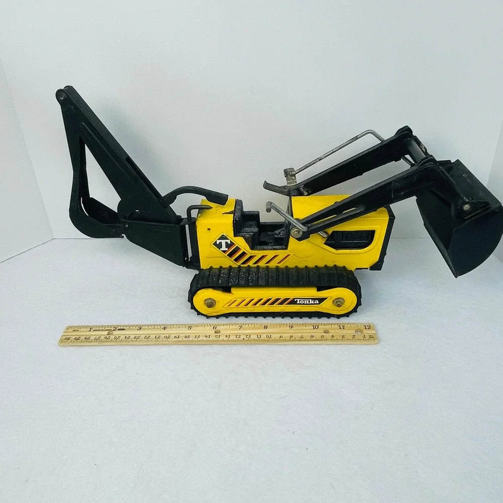 Vintage Tonka Pressed Steel Backhoe Loader Crawler Yellow Black Construction Toy